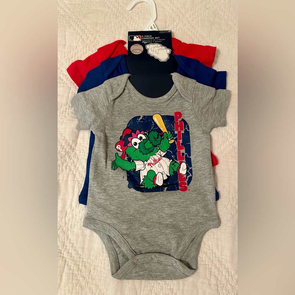 Philadelphia Phillies 3 pack onesie set. 0-3 months NWT